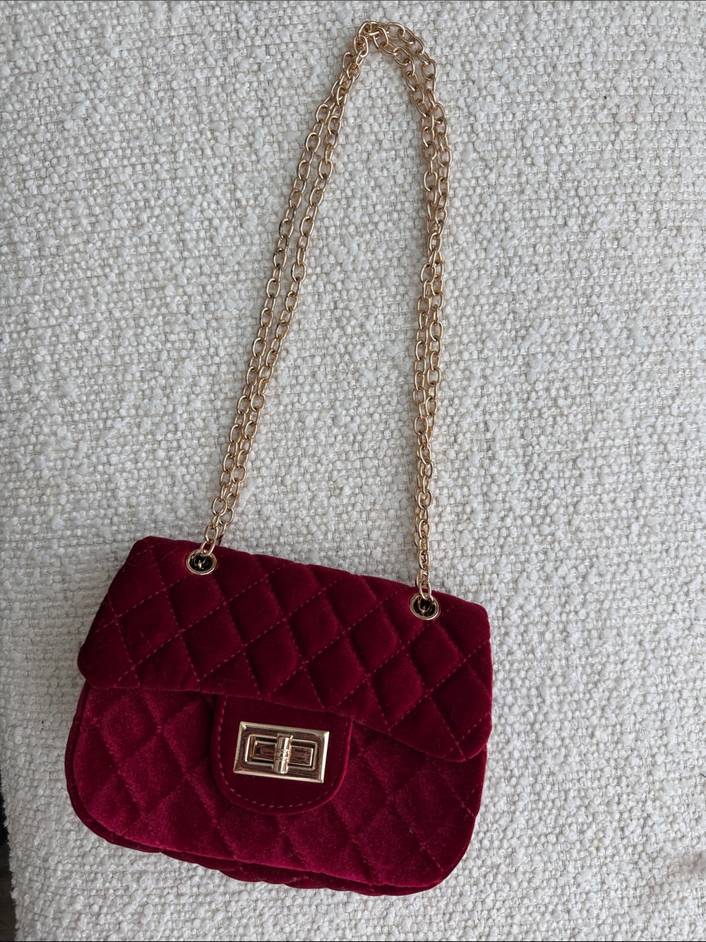 Quilted Velvet Chain Shoulder Bag - Burgundy